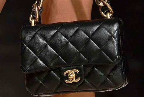 petit sac chanel matelassé prix